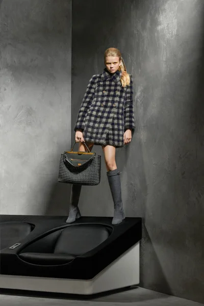 Look 15